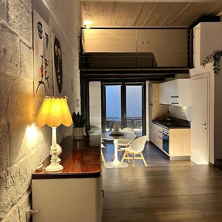 Loft 22 *