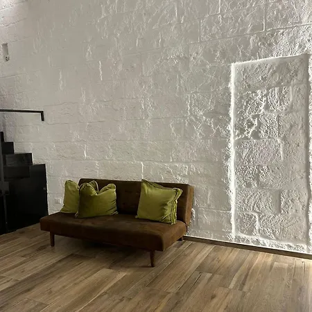 Loft 22 *
