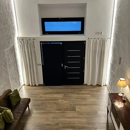 Loft 22 *
